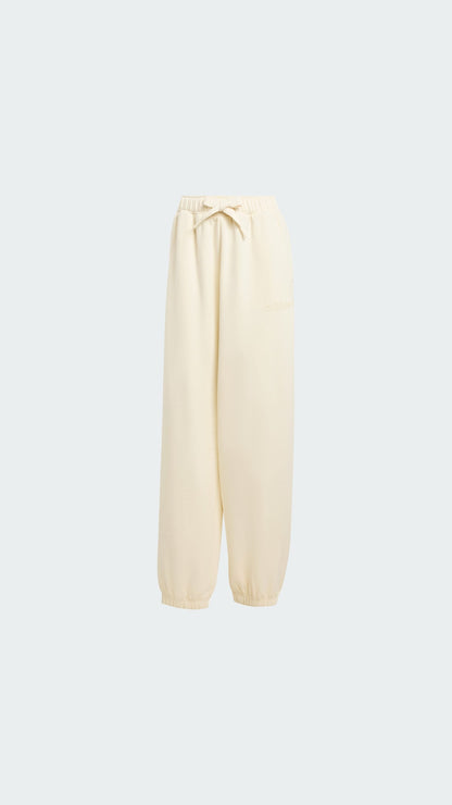 JX3142 ESS LIN PANT BLACRE