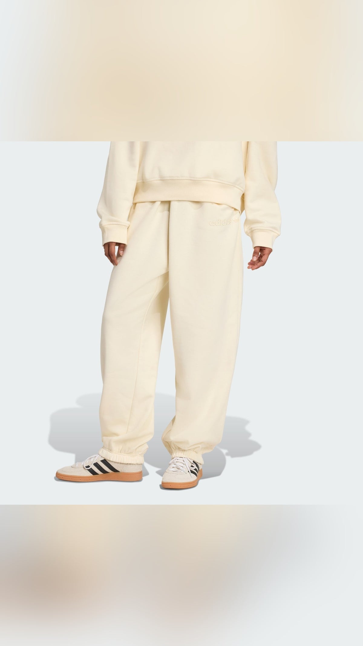 JX3142 ESS LIN PANT BLACRE