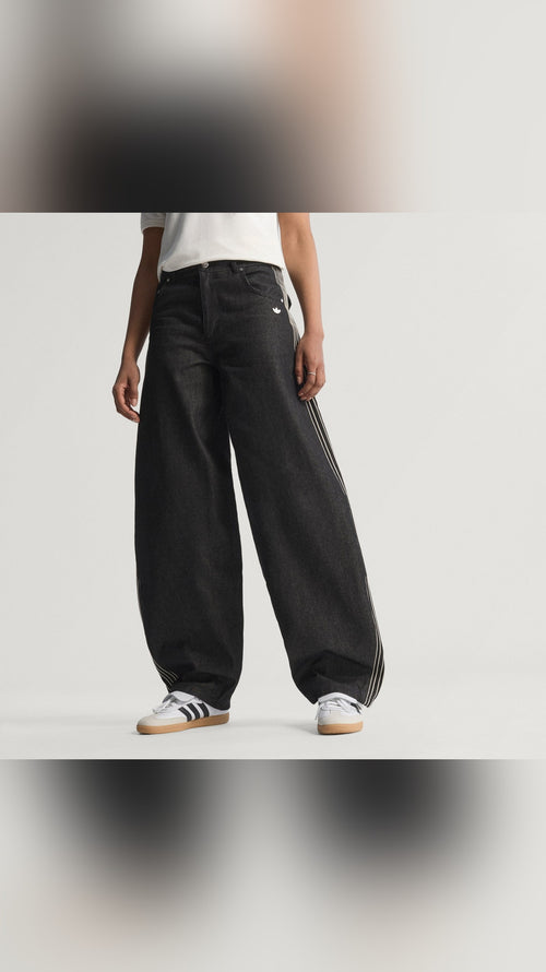 JV7773 P ESS DENIM PNT TRUBLC