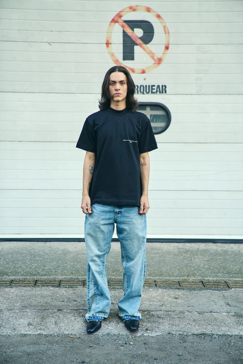 GARMENTS BLACK T-SHIRT