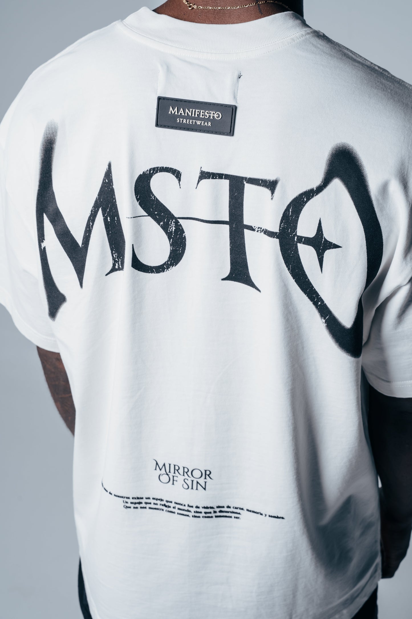 CAMISETA OVERSIZE BÁSICA MOF CRUDA