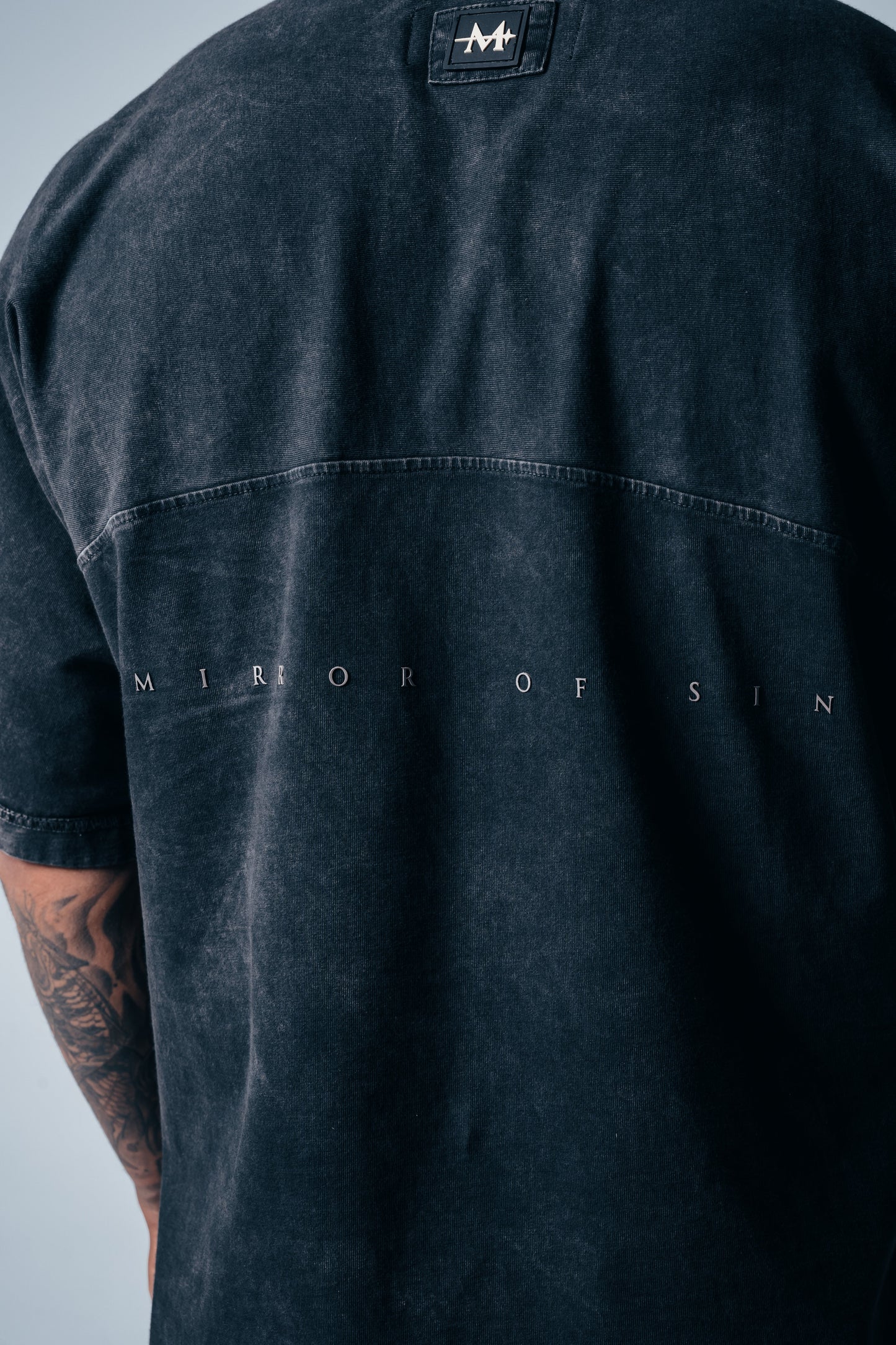 CAMISETA BOXYOVERSIZE ACID MIRROR OF SINS