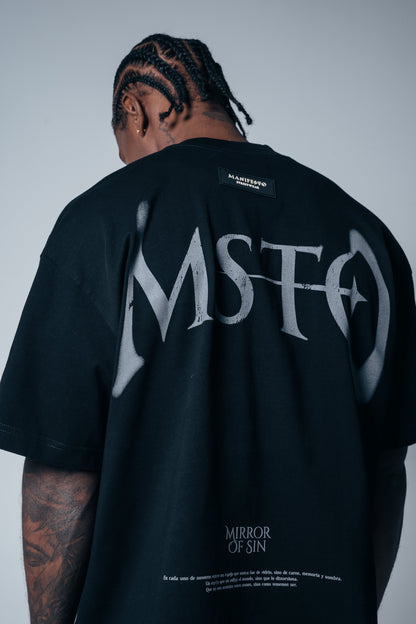 CAMISETA OVERSIZE BÁSICA MOF NEGRA