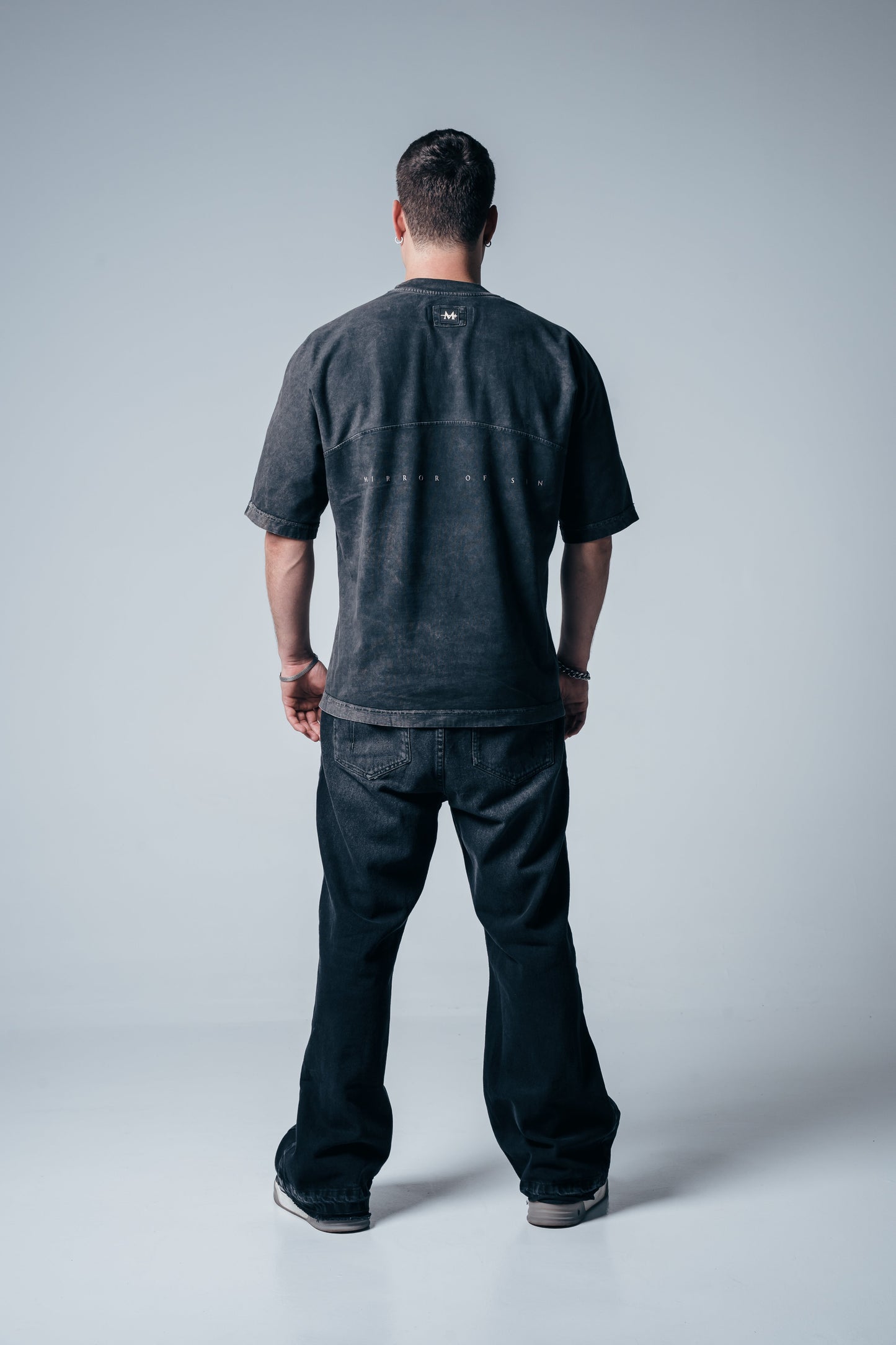 CAMISETA BOXYOVERSIZE ACID MIRROR OF SINS