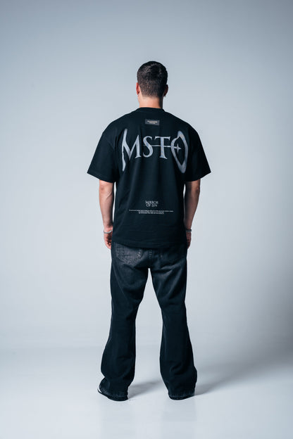 CAMISETA OVERSIZE BÁSICA MOF NEGRA