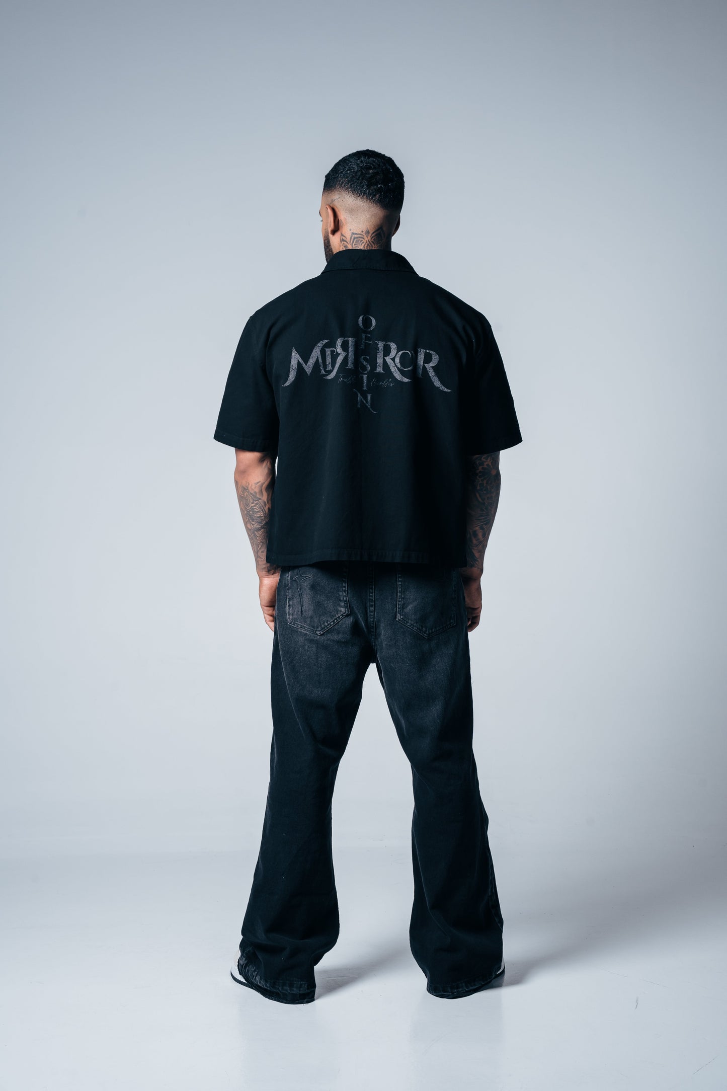 CAMISA BOTONES MIRROR OF SINS NEGRA
