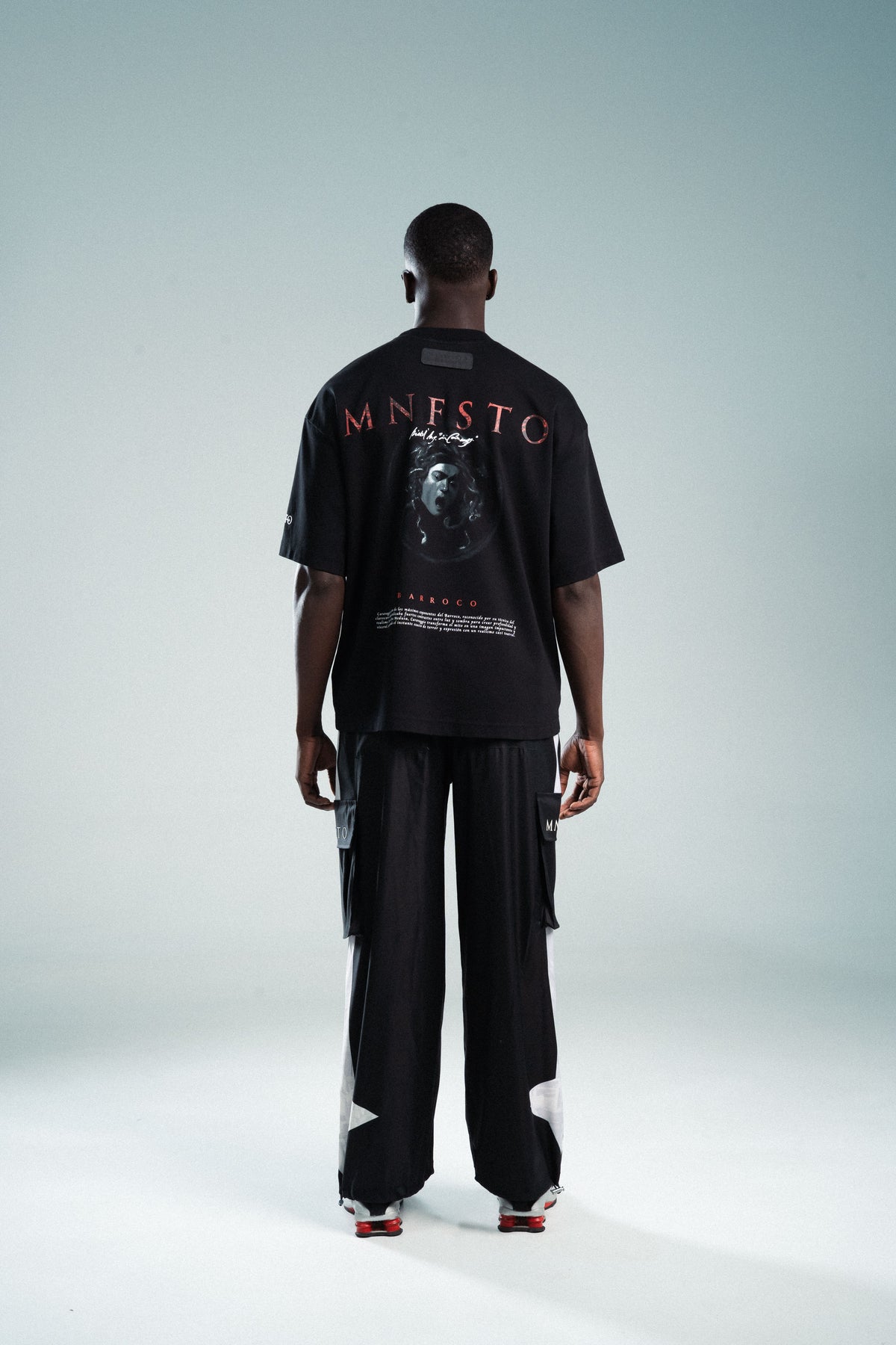 CAMISETA SEMIOVERSIZE MEDUSA