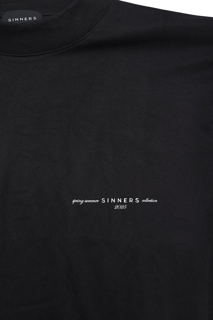 GARMENTS BLACK T-SHIRT