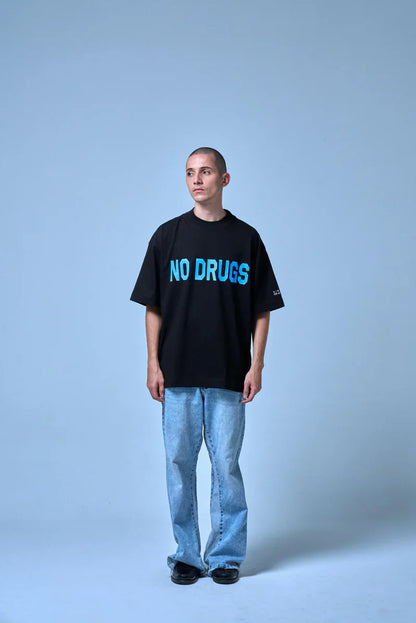 NO DRUGS BLACK T-SHIRT