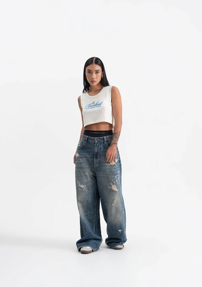 KNOCKOUT WHITE CROP TOP