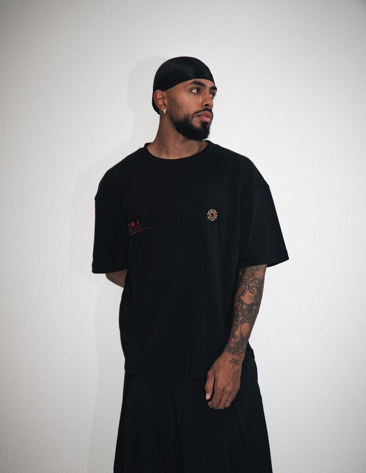 T-SHIRT NEGRO J BALVIN